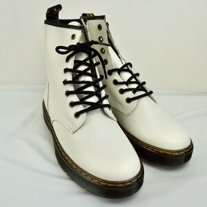Dr Doc Martens Zavala Boots In White Size 8 Leather + 2 Extra Laces NEW + Box